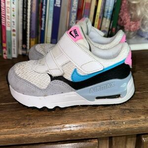 Nike AirMax Size 7.5